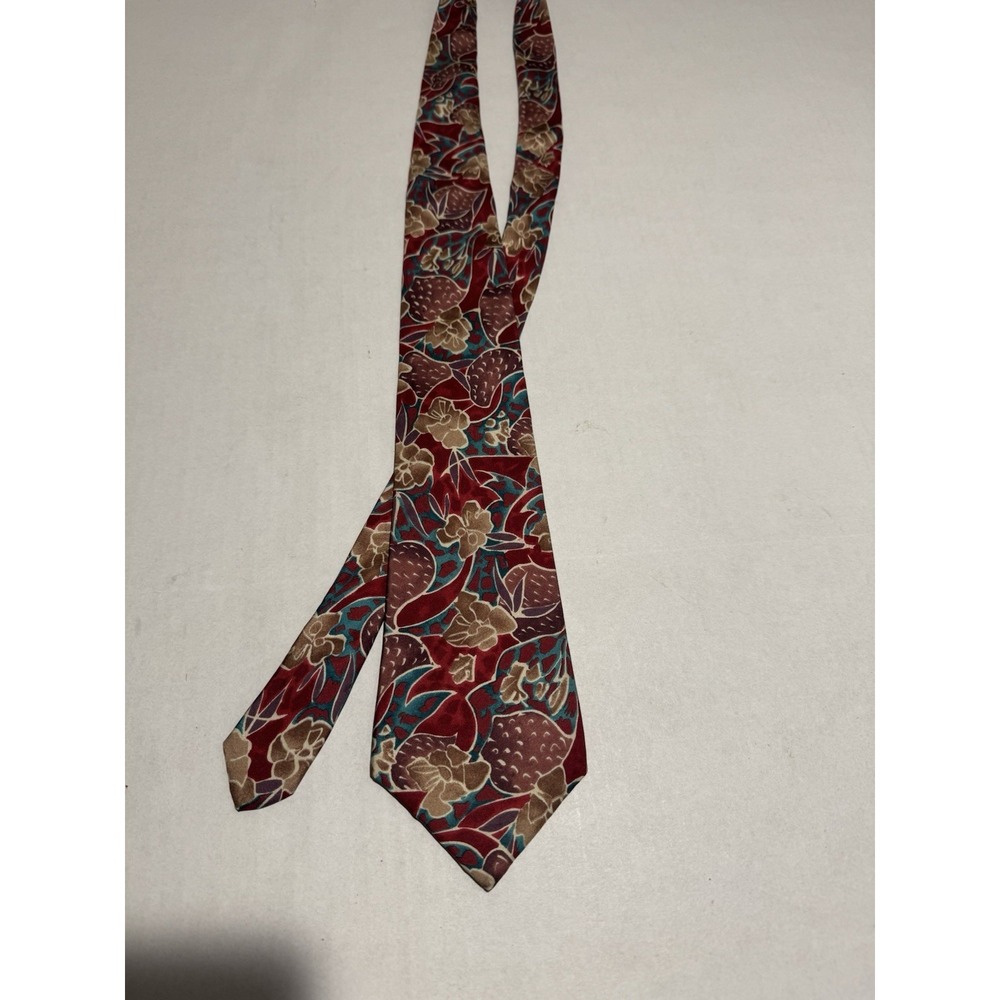 Surrey Brand Abstract Multicolored Pattern Men's Neck Tie #949